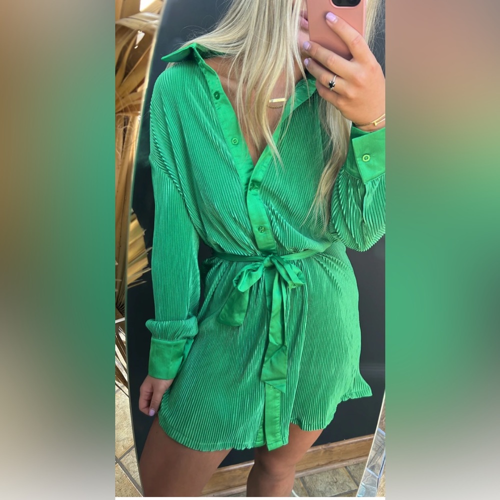 12th tribe Green Pleated Satin Shirt Dress with Tie Waist Medium